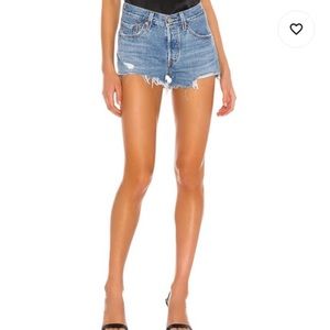 Levi’s 501 Cut Off Jorts